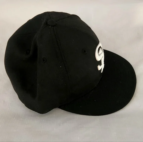 New Era 59FIFTY NPB Fukuoka Softbank Hawks Black White Japanese Team Rare 7 1/2